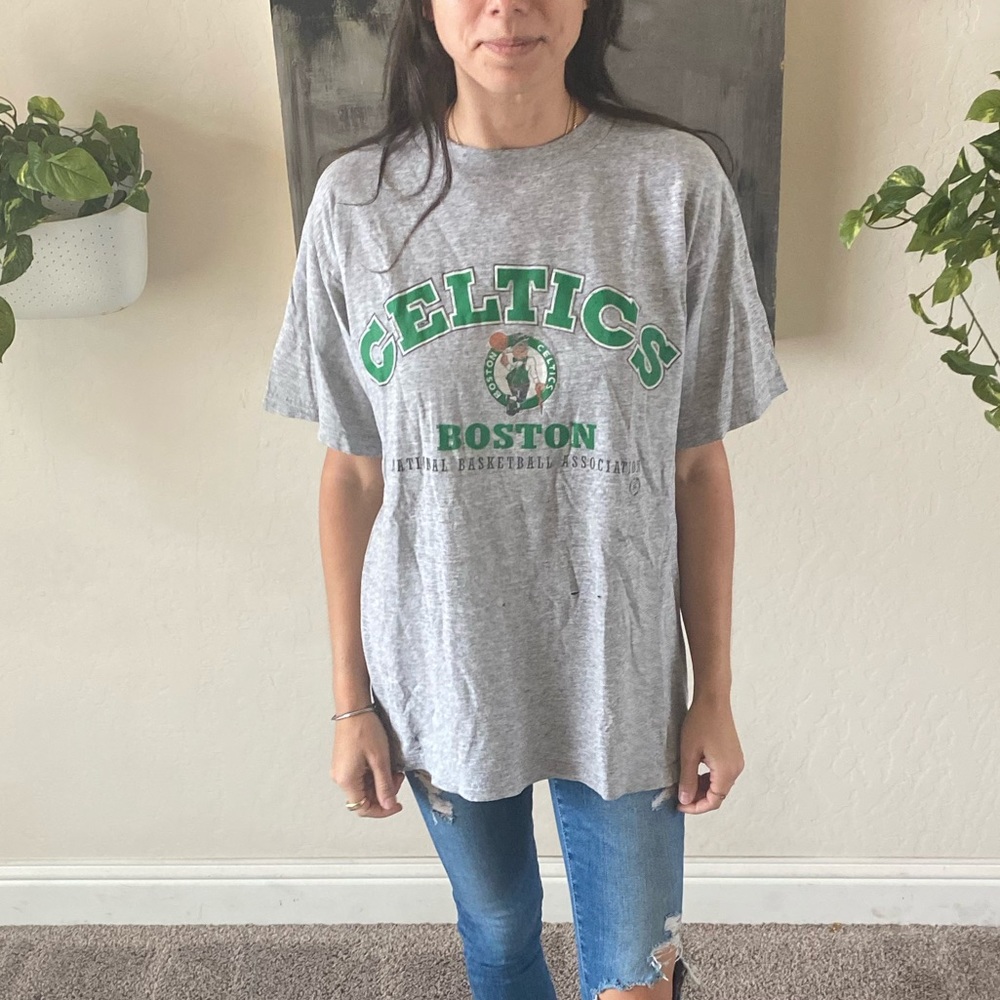 Vintage Celtics T ~ 90s